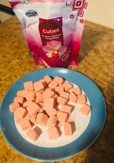 waffy cubes strawberry cheesecake flavored wafers