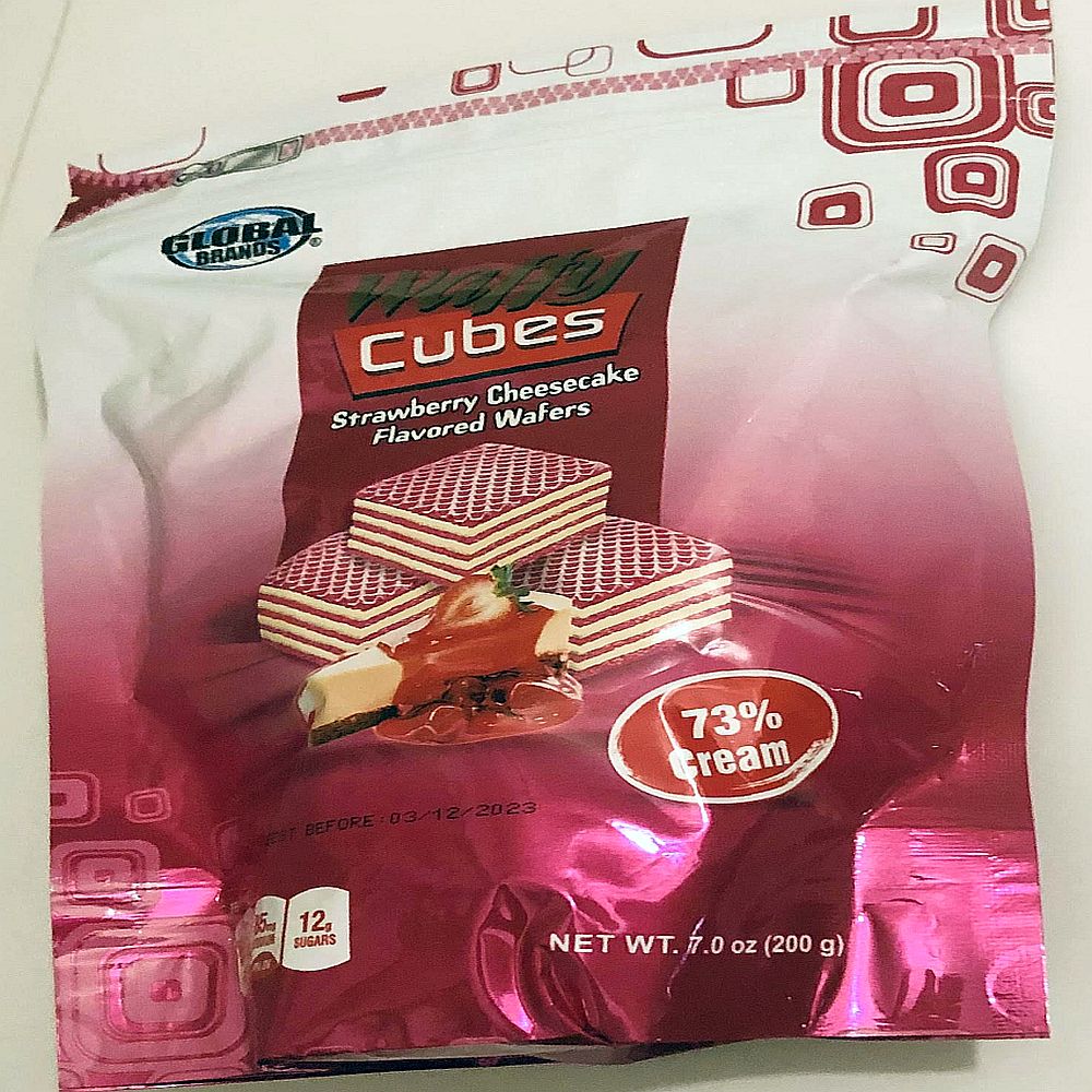 waffy cubes strawberry cheesecake flavored wafers